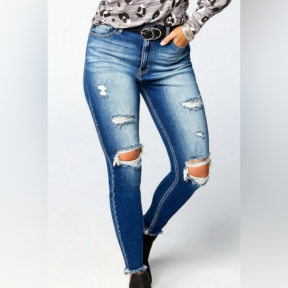 KanCan High Rise Curvy Dark Destructed Skinny Jean. Size 23